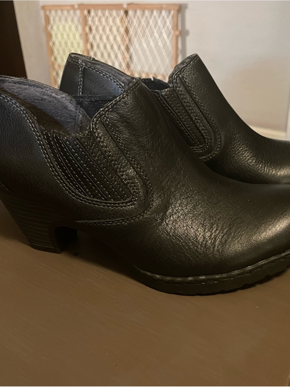 Black Leather Slip-On Women's Mule Clogs